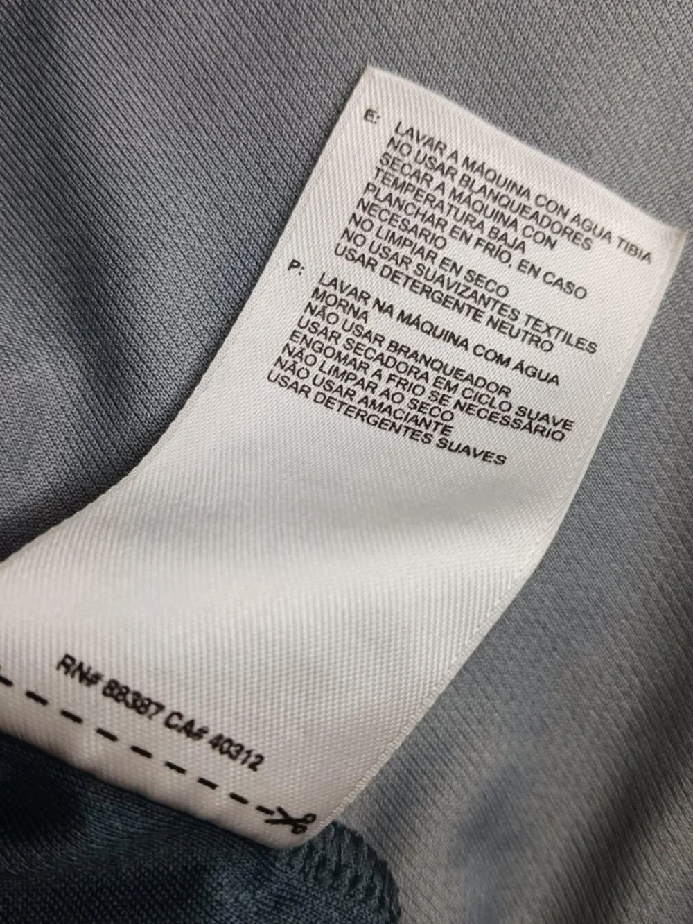 Adidas Mens Large T Shirt Gray Short Sleeve Moisture Wicking Work Shirt (Read)